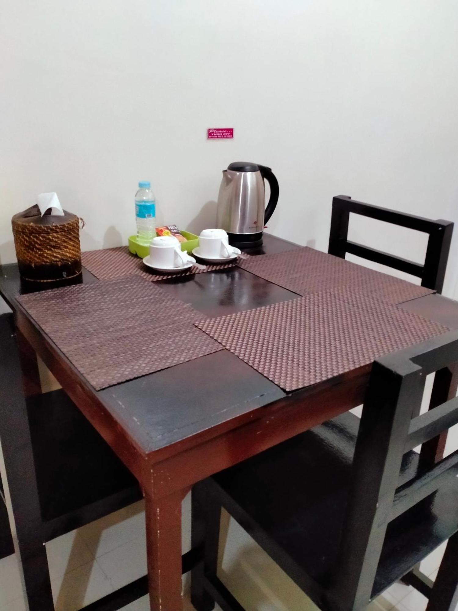 V.F. Riton Apartelle Лаоаг Номер фото